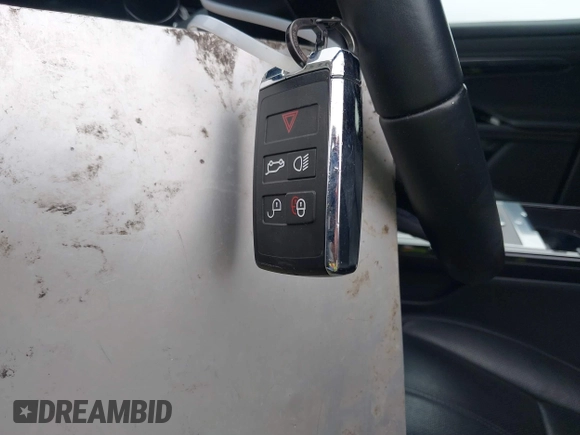 2020 Land Rover Range Rover Evoque S z VIN SALZJ2FX5LH068877, wystawiony jako IAAI lot #41812697 z przebiegiem 31 677 mil mil oraz . Historia ofert i sprzedaży dostępna na DreamBid. Obrazek 11.