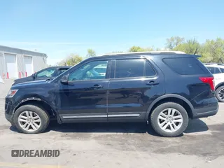2019 Ford Explorer XLT z VIN 1FM5K8D81KGB26100, wystawiony jako IAAI lot #42074775 z przebiegiem 91 944 mil mil oraz . Historia ofert i sprzedaży dostępna na DreamBid. Obrazek 15.