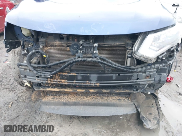 2019 Nissan Rogue SV с VIN JN8AT2MT8KW255947, выставлен на аукционе IAAI как лот 41799259 с пробегом 131 008 миль миль и . История ставок и продаж доступна на DreamBid. Изображение 6.