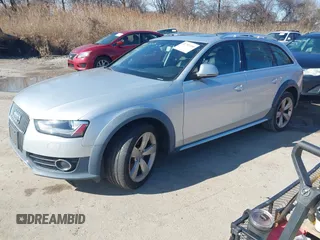 2013 Audi allroad Premium Plus with VIN WA1UFAFL8DA187229, listed as a IAAI auction lot 41757209 with 200,458 mi miles. Bid and sale history available at carsss.com. Image 2.