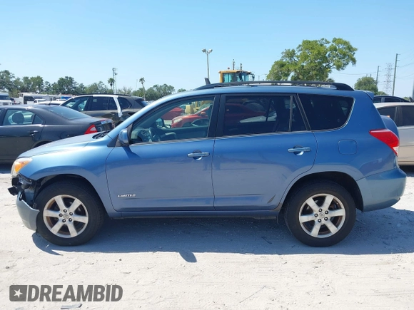2008 Toyota RAV4 Limited с VIN JTMZD31V085093608, выставлен на аукционе IAAI как лот 42041980 с пробегом 127 613 миль миль и . История ставок и продаж доступна на DreamBid. Изображение 14.