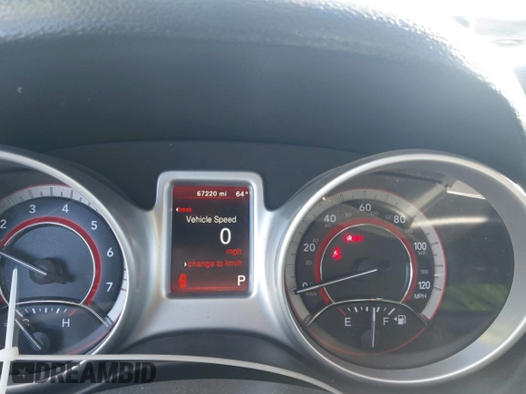 2020 Dodge Journey SE Value with VIN 3C4PDCAB7LT277627, listed as a IAAI auction lot 41729887 with 67,220 mi miles and . Bid and sale history available at carsss.com. Image 7.