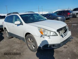 2011 Subaru Outback Premium z VIN 4S4BRBCCXB3336574, wystawiony jako IAAI lot #42221904 z przebiegiem 200 479 mil mil oraz . Historia ofert i sprzedaży dostępna na DreamBid. Obrazek 1.