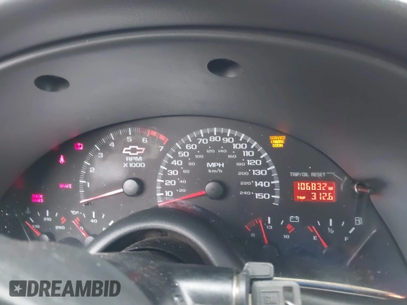 1999 Chevrolet Camaro Z28 z VIN 2G1FP22G2X2112215, wystawiony jako IAAI lot #41459474 z przebiegiem 106 832 mil mil oraz . Historia ofert i sprzedaży dostępna na DreamBid. Obrazek 7.