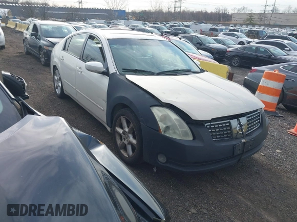 2006 Nissan Maxima 3.5 SL with VIN 1N4BA41E76C826557, listed as a IAAI auction lot 41886446 with 84,027 mi miles. Bid and sale history available at carsss.com. Image 1.