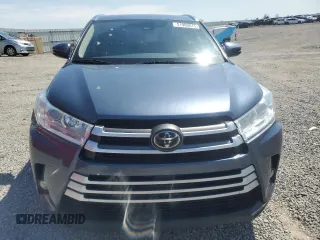 2019 Toyota Highlander SE z VIN 5TDJZRFH1KS991950, wystawiony jako Copart lot #51900875 z przebiegiem 110 804 mil mil oraz Szkoda całkowita • Salvage title. Historia ofert i sprzedaży dostępna na DreamBid. Obrazek 5.