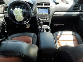 2019 Ford Explorer XLT с VIN 1FM5K8DH0KGA51826, выставлен на аукционе Copart как лот 52553815 с пробегом 98 279 миль миль и Списание • Salvage title. История ставок и продаж доступна на DreamBid. Изображение 8.