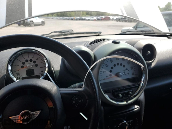 2012 MINI Countryman S with VIN WMWZC5C59CWM11849, listed as a Copart auction lot 54422655 with Not Provided miles and Salvage Title. Bid and sale history available at DreamBid. Image 9.