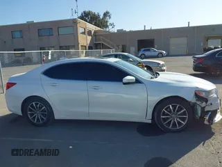 2020 Acura TLX with VIN 19UUB1F3XLA014040, listed as a IAAI auction lot 42385420 with 140,740 mi miles and . Bid and sale history available at DreamBid. Image 13.