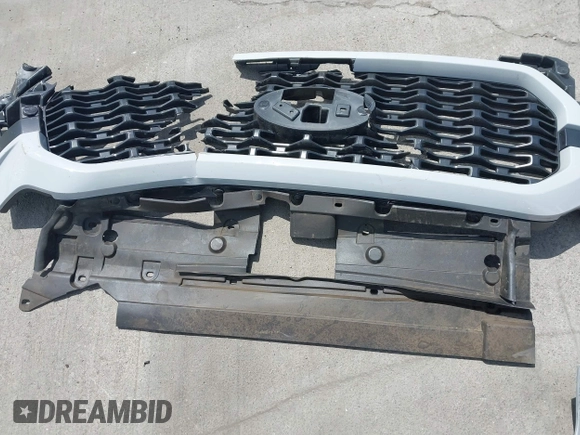 2023 Ford F-150 XL with VIN 1FTEW1CP2PKE60004, listed as a IAAI auction lot 41982176 with 17,900 mi miles and . Bid and sale history available at DreamBid. Image 12.