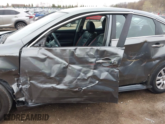 2015 Nissan Altima S with VIN 1N4AL3AP6FC269223, listed as a IAAI auction lot 42060581 with 144,335 mi miles and . Bid and sale history available at carsss.com. Image 6.