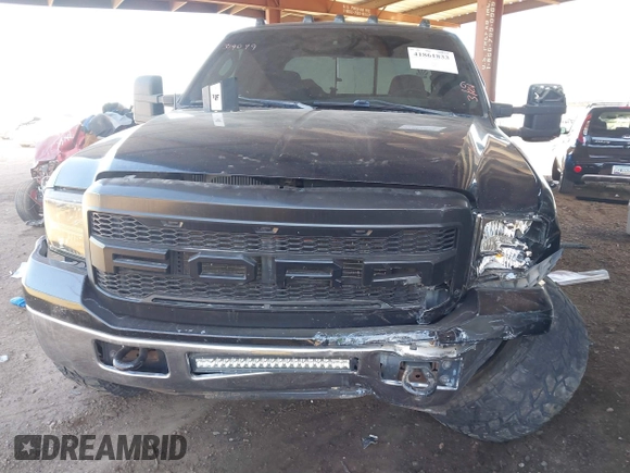 2007 Ford F-250 XL z VIN 1FTSW21P27EB17767, wystawiony jako IAAI lot #41861833 z przebiegiem 363 499 mil mil oraz . Historia ofert i sprzedaży dostępna na DreamBid. Obrazek 6.