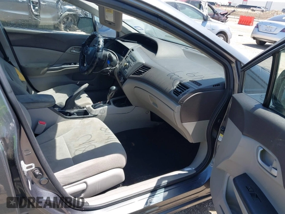 2012 Honda Civic LX z VIN 19XFB2F57CE012290, wystawiony jako IAAI lot #42030870 z przebiegiem 191 886 mil mil oraz . Historia ofert i sprzedaży dostępna na DreamBid. Obrazek 5.