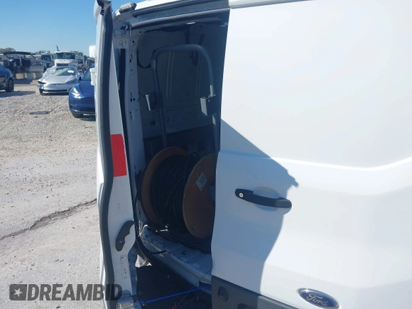 2018 Ford Transit with VIN 1FTYE1ZM0JKA39340, listed as a IAAI auction lot 41483588 with 91,512 mi miles and . Bid and sale history available at DreamBid. Image 17.