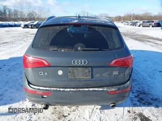 2010 Audi Q5 Premium with VIN WA1CKAFP6AA101860, listed as a IAAI auction lot 41270082 with 283,741 mi miles. Bid and sale history available at carsss.com. Image 16.