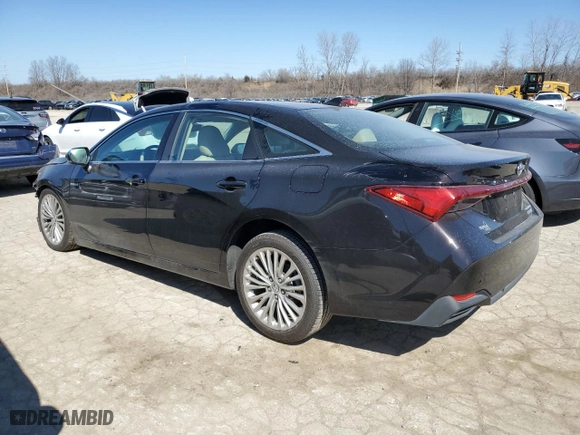 2020 Toyota Avalon Hybrid Limited with VIN 4T1D21FB0LU013141, listed as a Copart auction lot 47831925 with 33,627 mi miles and Salvage Title. Bid and sale history available at carsss.com. Image 2.