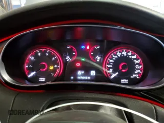 2015 Dodge Dart SXT z VIN 1C3CDFBB7FD236833, wystawiony jako Copart lot #88419245 z przebiegiem 147 843 mil mil oraz Nie do naprawy • Non repairable. Historia ofert i sprzedaży dostępna na DreamBid. Obrazek 9.