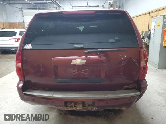 2008 Chevrolet Suburban LT w/2LT with VIN 3GNFK16318G198971, listed as a Copart auction lot 76050304 with 229,533 mi miles and Clean Title. Bid and sale history available at carsss.com. Image 6.