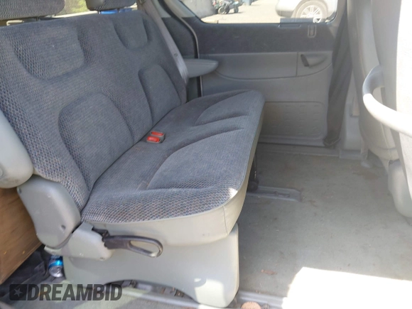 1996 Dodge Caravan SE z VIN 2B4GP4532TR594635, wystawiony jako IAAI lot #42339395 z przebiegiem 112 337 mil mil oraz . Historia ofert i sprzedaży dostępna na DreamBid. Obrazek 8.