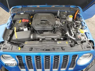 2022 Jeep Wrangler Unlimited Sahara with VIN 1C4JJXP64NW218810, listed as a Copart auction lot 49864565 with 19,462 mi miles and Non repairable. Bid and sale history available at DreamBid. Image 12.