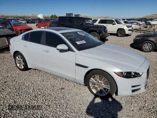 2018 Jaguar XE 25t Premium with VIN SAJAD4FX7JCP35886, listed as a Copart auction lot 77503834 with 62,660 mi miles and Clean Title. Bid and sale history available at carsss.com. Image 4.