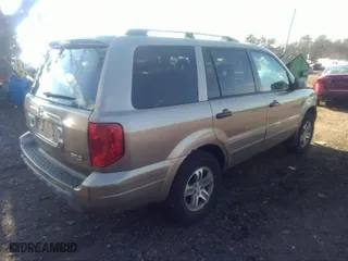 2004 Honda Pilot EX with VIN 2HKYF18624H575774, listed as a IAAI auction lot 39404689 with 1 mi miles. Bid and sale history available at carsss.com. Image 4.
