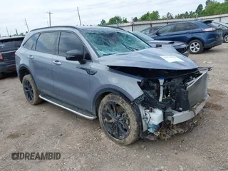 2023 Kia Sorento SX z VIN 5XYRKDLF1PG200530, wystawiony jako IAAI lot #42178133 z przebiegiem 47 098 mil mil oraz . Historia ofert i sprzedaży dostępna na DreamBid. Obrazek 1.