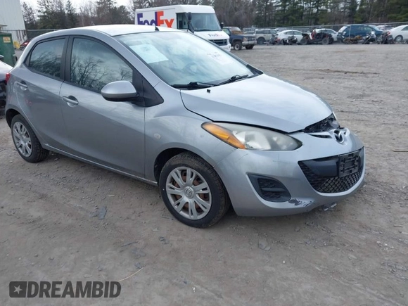 2013 Mazda Mazda2 Sport with VIN JM1DE1KY5D0159551, listed as a IAAI auction lot 41903043 with 107,858 mi miles. Bid and sale history available at carsss.com. Image 1.