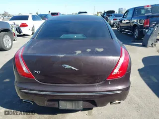 2011 Jaguar XJ with VIN SAJWA1CB8BLV05958, listed as a IAAI auction lot 40799422 with 80,193 mi miles. Bid and sale history available at carsss.com. Image 16.