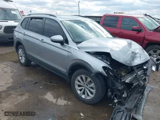 2020 Volkswagen Tiguan S with VIN 3VV1B7AX5LM087951, listed as a IAAI auction lot 41249245 with 37,502 mi miles. Bid and sale history available at carsss.com. Image 1.