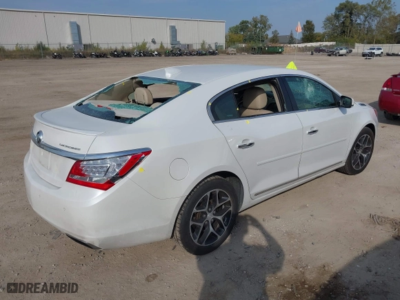 2016 Buick LaCrosse Sport Touring with VIN 1G4G45G37GF281927, listed as a IAAI auction lot 40585842 with 116,409 mi miles. Bid and sale history available at carsss.com. Image 4.