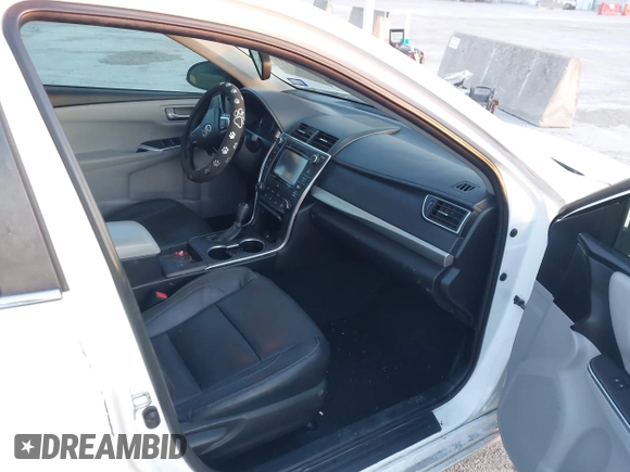 2015 Toyota Camry XLE with VIN 4T1BF1FK3FU109023, listed as a IAAI auction lot 41876115 with 162,602 mi miles and . Bid and sale history available at DreamBid. Image 5.