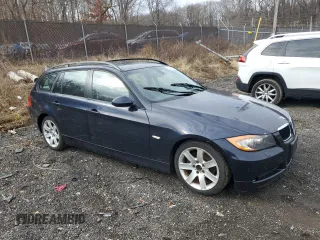 2006 BMW 3 Series 325xi with VIN WBAVT13556KW22517, listed as a Copart auction lot 43342125 with 113,636 mi miles and Salvage title. Bid and sale history available at DreamBid. Image 4.
