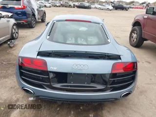 2011 Audi R8 5.2L z VIN WUAANAFG1BN000341, wystawiony jako IAAI lot #41330621 z przebiegiem 52 555 mil mil oraz . Historia ofert i sprzedaży dostępna na DreamBid. Obrazek 15.