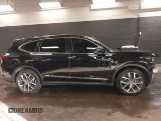 2024 Acura MDX w/Technology Package with VIN 5J8YE1H41RL010101, listed as a IAAI auction lot 41510582 with 14,752 mi miles. Bid and sale history available at carsss.com. Image 14.