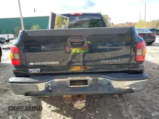 2003 Chevrolet Silverado 1500 with VIN 1GCEC14V03Z269270, listed as a Copart auction lot 74740734 with 101,254 mi miles and Salvage Title. Bid and sale history available at carsss.com. Image 6.