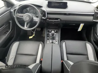 2025 Mazda CX-50 S Preferred z VIN 7MMVABBM4SN338456, wystawiony jako Copart lot #54014995 z przebiegiem 5 695 mil mil oraz Szkoda całkowita • Salvage title. Historia ofert i sprzedaży dostępna na DreamBid. Obrazek 8.