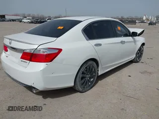 2015 Honda Accord Sport with VIN 1HGCR2F58FA078872, listed as a IAAI auction lot 41752326 with Not Provided miles and . Bid and sale history available at DreamBid. Image 4.
