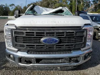 2023 Ford F-250 XL z VIN 1FT8W2BA8PEC30269, wystawiony jako Copart lot #38563784 z przebiegiem 28 989 mil mil oraz Szkoda całkowita • Salvage title. Historia ofert i sprzedaży dostępna na DreamBid. Obrazek 5.