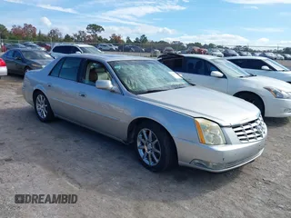 2006 Cadillac DTS w/1SE with VIN 1G6KD57946U137607, listed as a IAAI auction lot 41437076 with 106,285 mi miles. Bid and sale history available at carsss.com. Image 1.