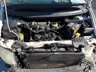 1998 Dodge Caravan SE with VIN 2B4GP4539WR648145, listed as a Copart auction lot 82370494 with Not Provided miles and Salvage Title. Bid and sale history available at DreamBid. Image 12.
