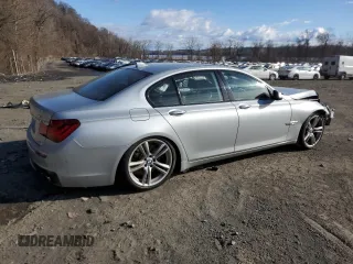 2015 BMW 7 Series 750i с VIN WBAYA8C52FD825851, выставлен на аукционе Copart как лот 45842584 с пробегом 108 517 миль миль и . История ставок и продаж доступна на DreamBid. Изображение 3.