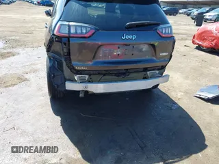 2019 Jeep Cherokee Latitude Plus with VIN 1C4PJLLB7KD269814, listed as a IAAI auction lot 41956140 with 125,934 mi miles. Bid and sale history available at carsss.com. Image 6.