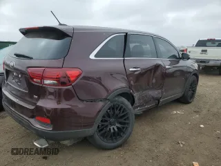 2019 Kia Sorento LX with VIN 5XYPG4A33KG523813, listed as a Copart auction lot 44730965 with 100,200 mi miles and Salvage Title. Bid and sale history available at carsss.com. Image 3.