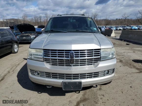 2007 Lincoln Navigator with VIN 5LMFU28507LJ07691, listed as a Copart auction lot 47702785 with 181,893 mi miles and Clean Title. Bid and sale history available at carsss.com. Image 5.