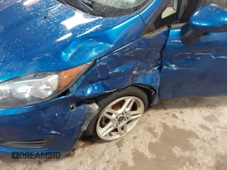 2019 Ford Fiesta SE with VIN 3FADP4EJ3KM131872, listed as a IAAI auction lot 41755601 with 82,139 mi miles. Bid and sale history available at carsss.com. Image 6.