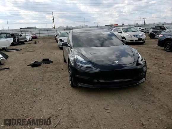2022 Tesla Model 3 Long Range z VIN 5YJ3E1EB9NF134819, wystawiony jako Copart lot #49639365 z przebiegiem 49 245 mil mil oraz Szkoda całkowita • Salvage title. Historia ofert i sprzedaży dostępna na DreamBid. Obrazek 11.
