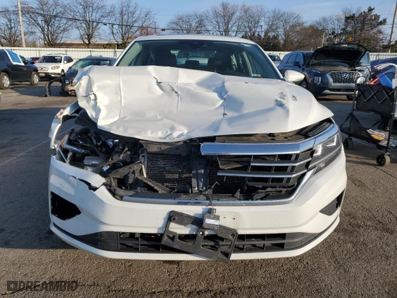 2021 Volkswagen Passat 2.0T SE with VIN 1VWSA7A33MC009848, listed as a Copart auction lot 82961934 with 89,898 mi miles and Salvage Title. Bid and sale history available at carsss.com. Image 5.