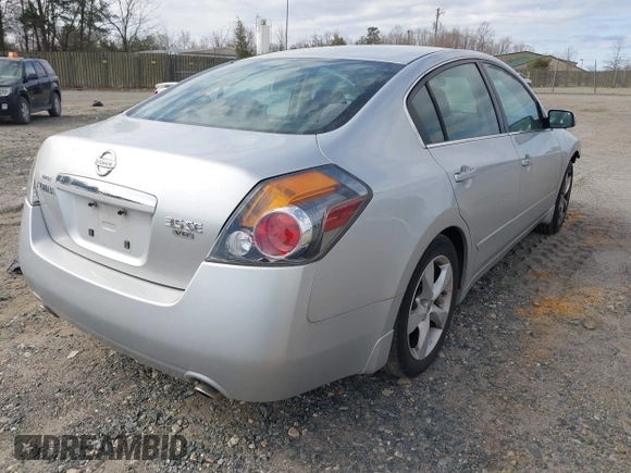 2008 Nissan Altima 3.5 SE with VIN 1N4BL21EX8C156648, listed as a IAAI auction lot 41775293 with 182,062 mi miles. Bid and sale history available at carsss.com. Image 4.