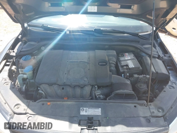 2011 Volkswagen Jetta SE with VIN 3VWDX7AJ4BM330203, listed as a IAAI auction lot 42256889 with 209,557 mi miles and . Bid and sale history available at DreamBid. Image 10.